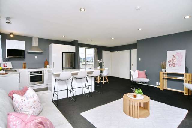 79 Maces Road Bromley_4