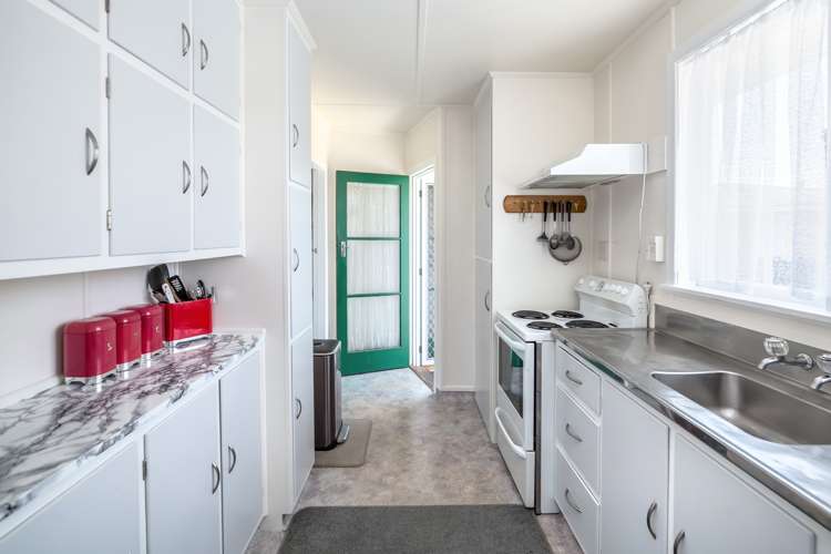 39 Wavell Crescent Masterton_12