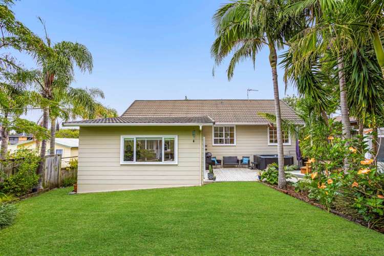 78 Rosario Crescent Red Beach_1