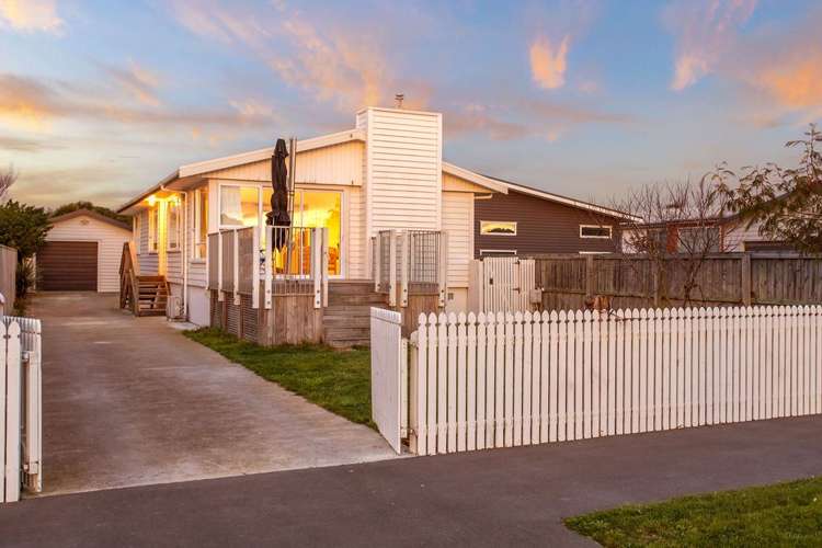 389 Estuary Road South New Brighton_1