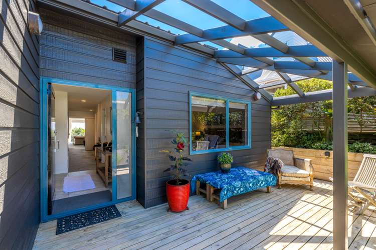 68 Hauraki Road Oneroa_24
