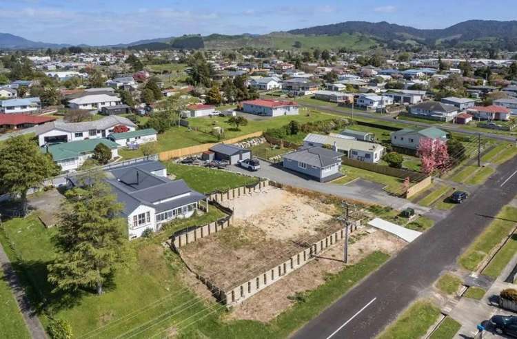 32 Montrose Road_5