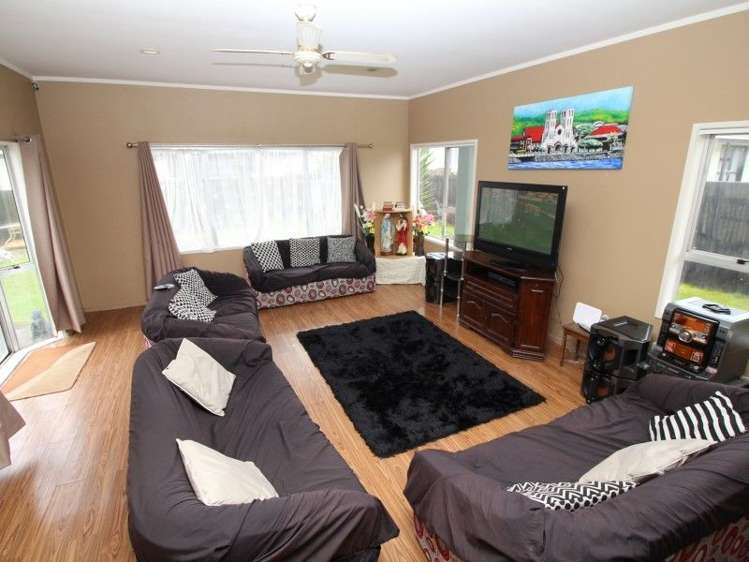 18 Ewbank Place Manurewa_3