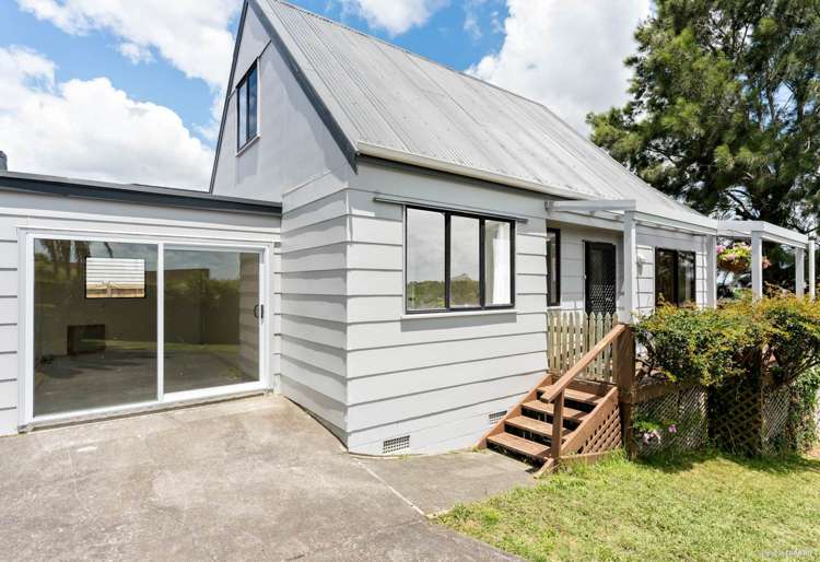 2/152 Aviemore Drive Highland Park_13