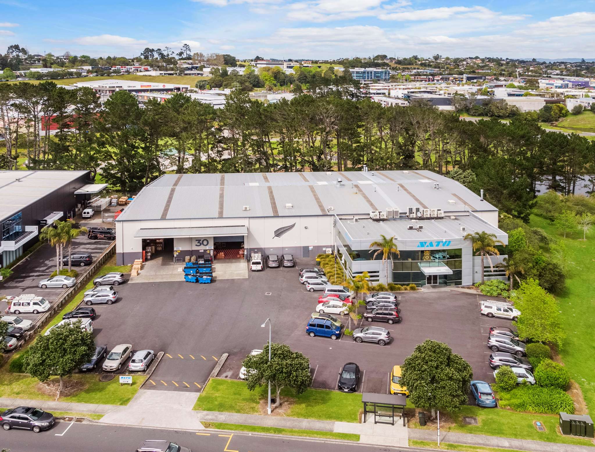 Trophy Albany industrial site with multi-national tenant