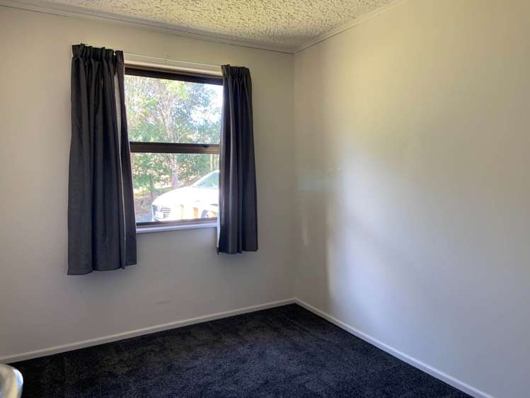 16 Chilcott Road Henderson_5