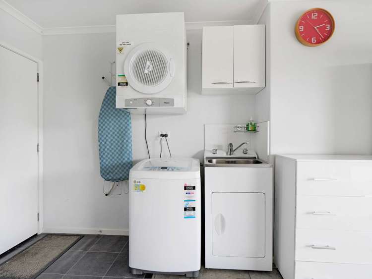 10B Basley Road Owhata_13