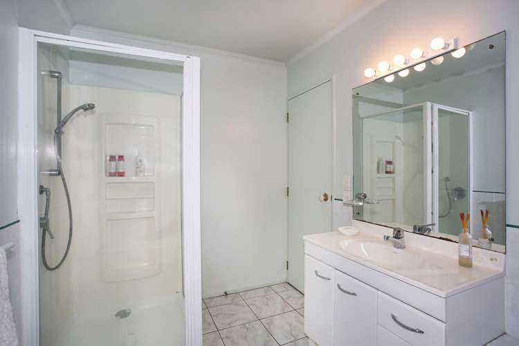 3 Graham Tagg Close Pahurehure_13