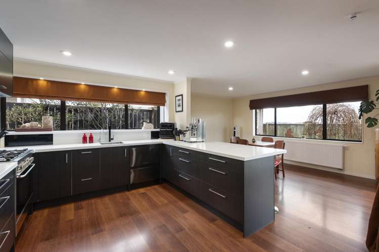 35 Springdale Grove Fitzherbert_10