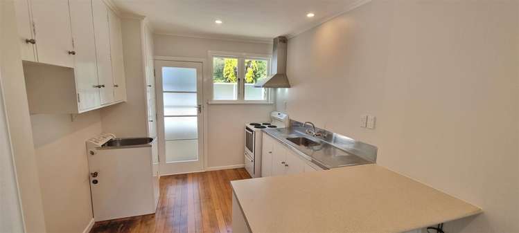 1/105 Te Atatu Road Te Atatu South_2