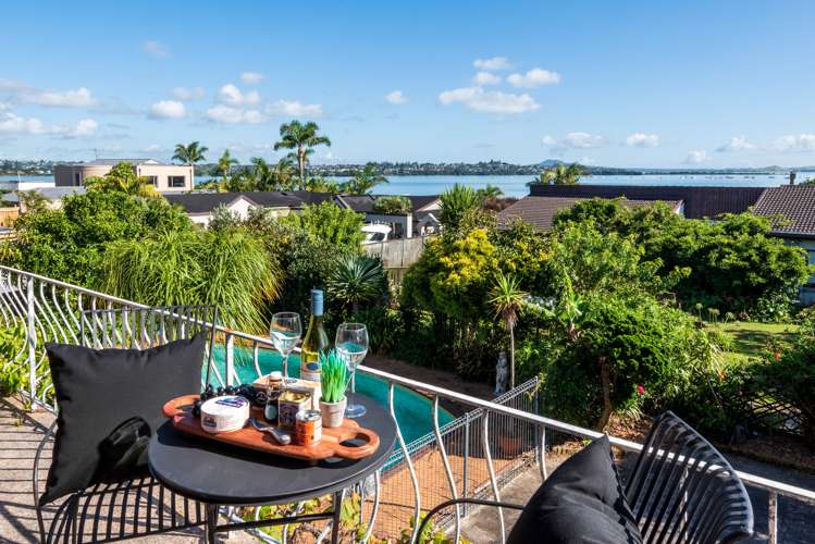 114 Bramley Drive Farm Cove_13