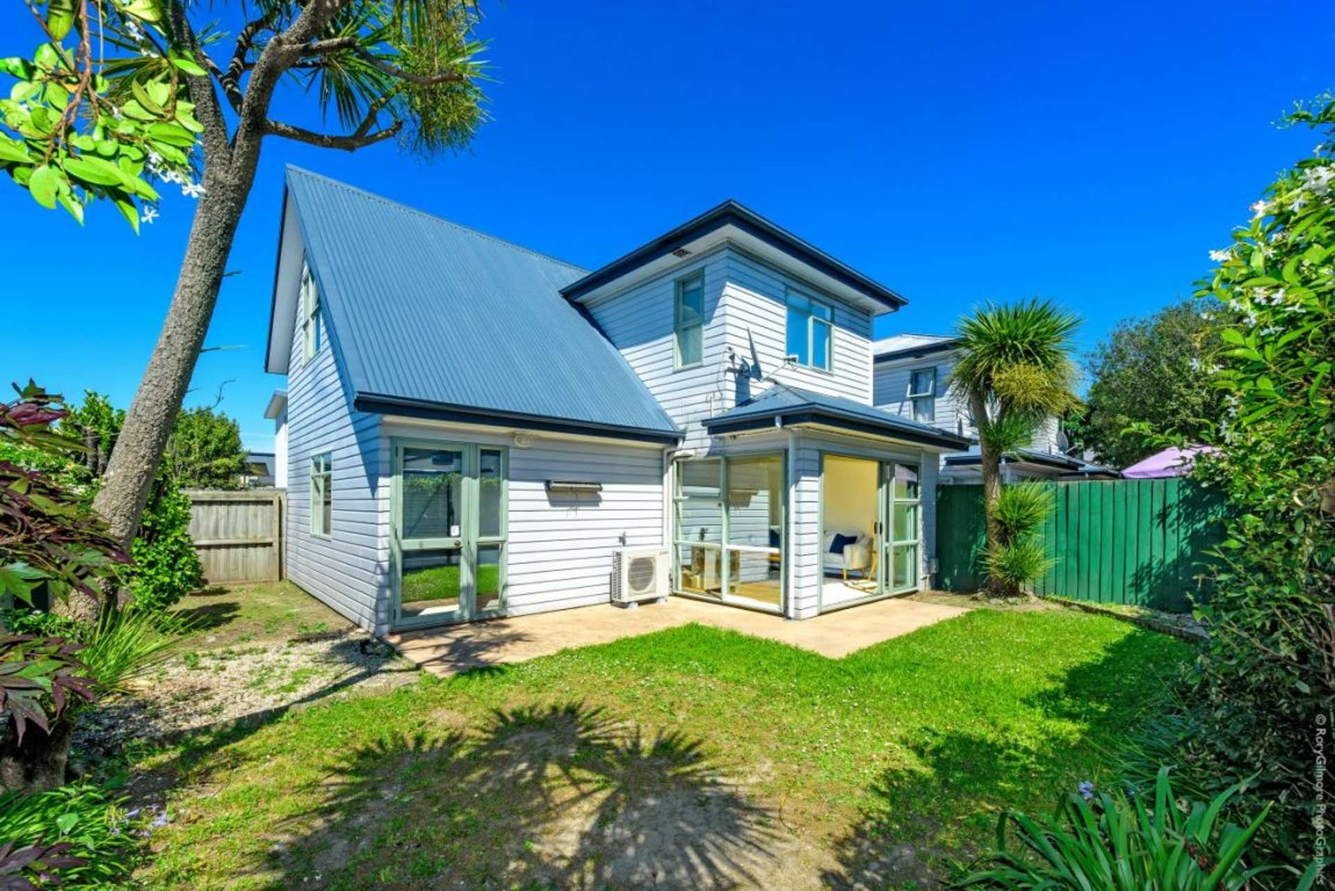 1/105 Barbour Street Waltham_0