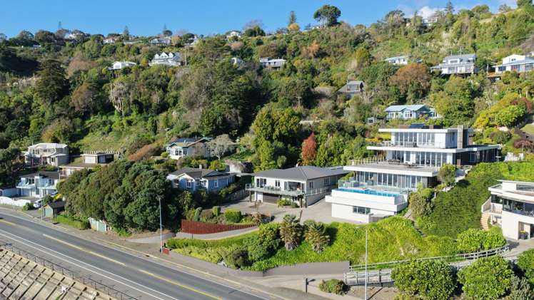 561 Rocks Road, Moana Nelson_25