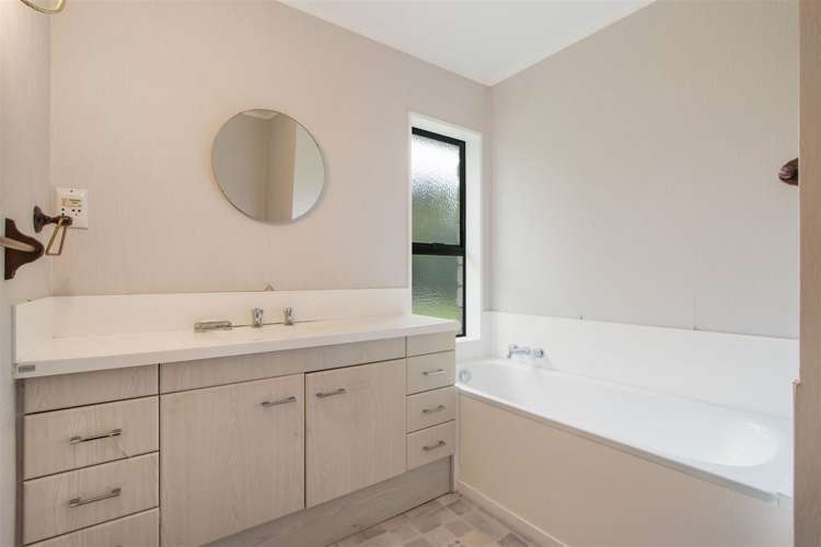 112 Waihi Beach Road Waihi_17