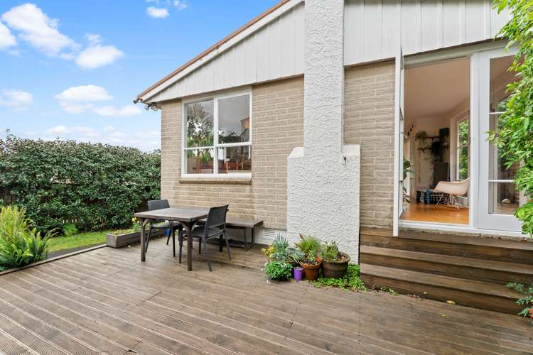 1/48 Woodside Avenue Northcote_12
