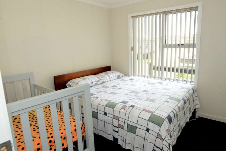 81 Lothian Crescent Strathern_6