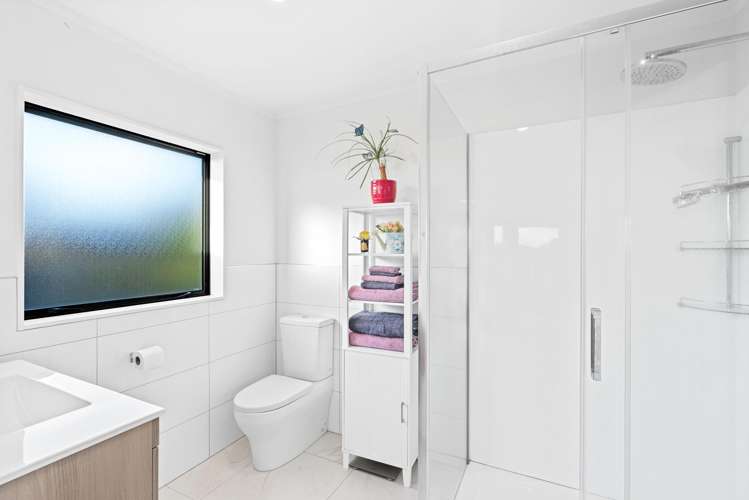 55 Pukenamu Road Te Horo_15