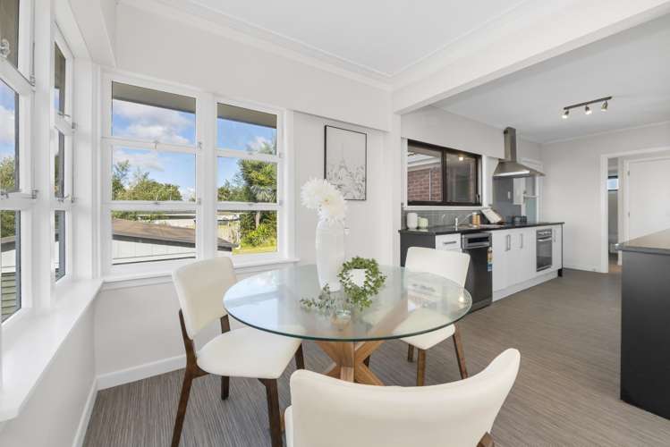 12 Clayton Road_2