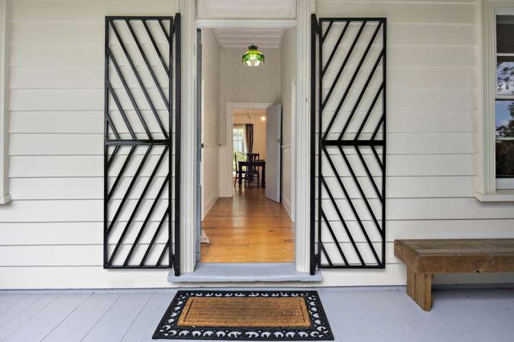 1 Gow Street Helensville_11