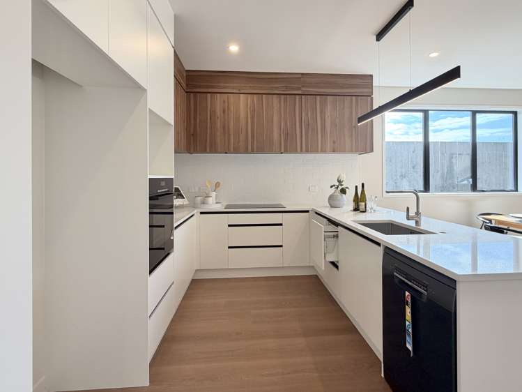 98 Huanui Drive Orewa_6