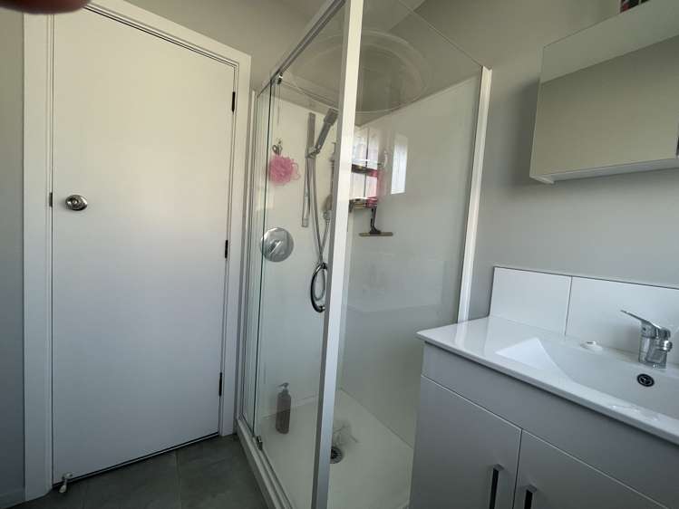 11 Mattingley Street Aranui_13