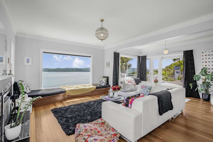 58 Ferry Road, Days Bay_4