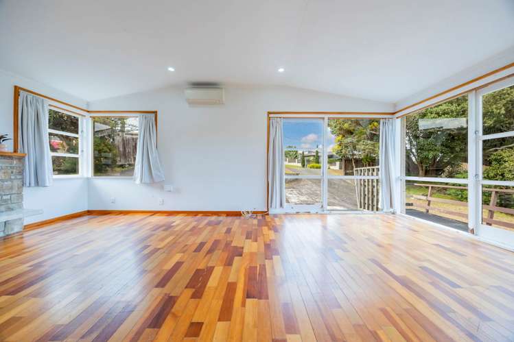 111 Target Road Totara Vale_2