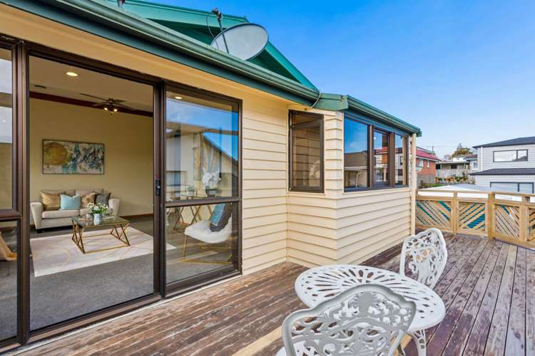 35 Staveley Avenue Hillsborough_7