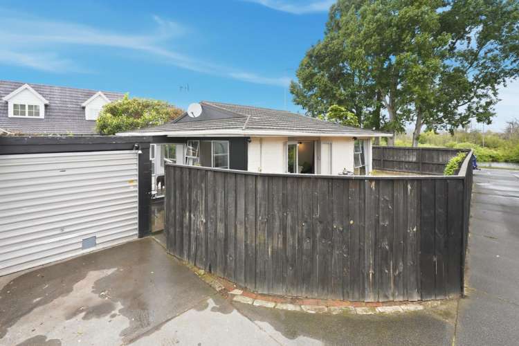 1/106 Lake Terrace Road Burwood_12