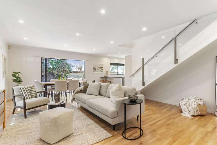 3/599 Glenfield Road Totara Vale_7