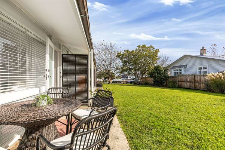 3/6 North Avenue Narrow Neck_8