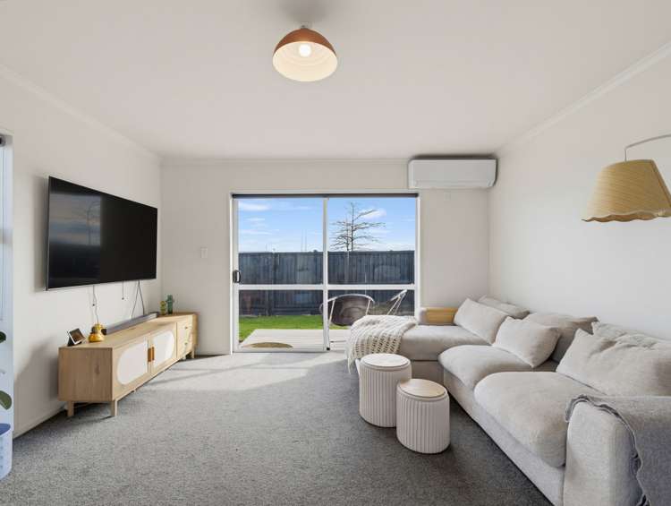 2/422 Wilsons Road North Waltham_8