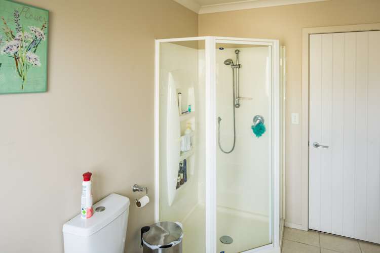 14 Aoraki Rise Aotea_13