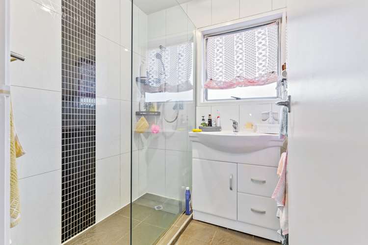 1/11 Zita Maria Drive Massey_13