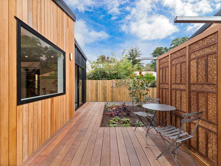 85 North Road North East Valley_12