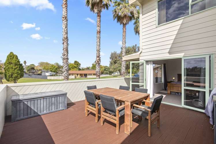 37 RIVERSIDE DRIVE Waiuku_6