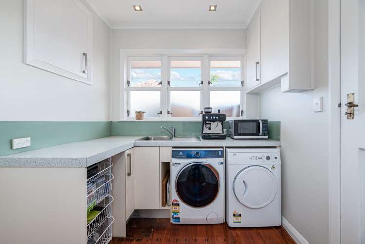 8 Ava Avenue Titirangi_11