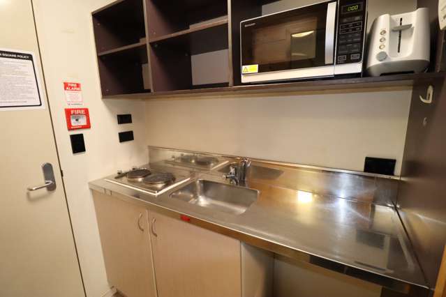 105/12 Martin Square 2185_2