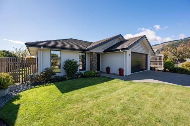 Immaculate Home in Popular Location