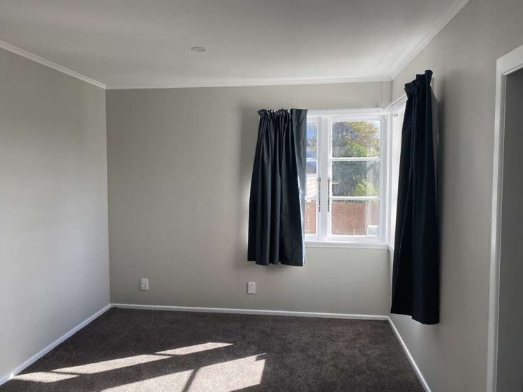 94 Nicholson Road Khandallah_8