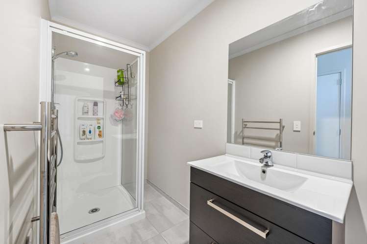 8/6 Onekiritea Road Hobsonville_18