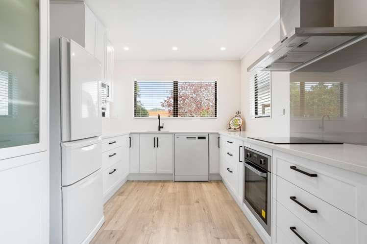 135 Everitt Crescent Whangamata_2