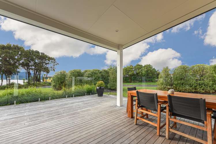2 Ruataniwha Drive Collingwood_22