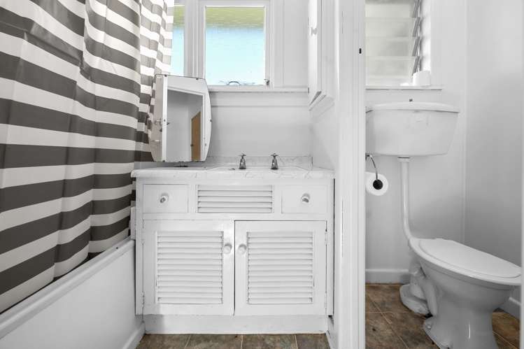 216 Mangaroa Street Tokaanu_12