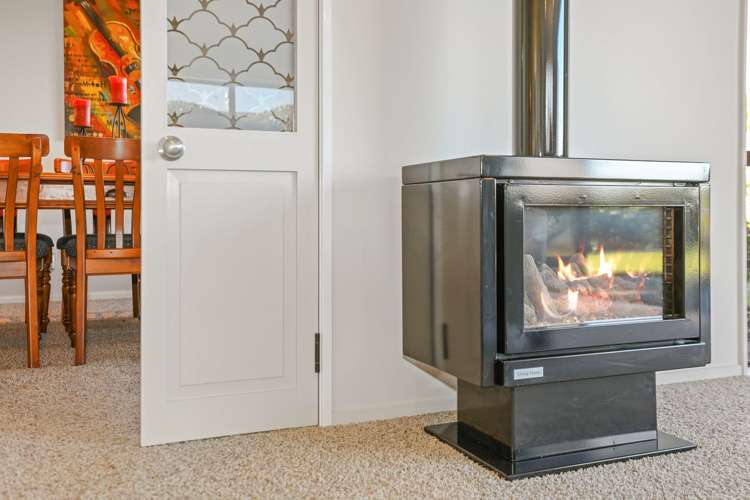 2/77 Harvey Street Waipahihi_6