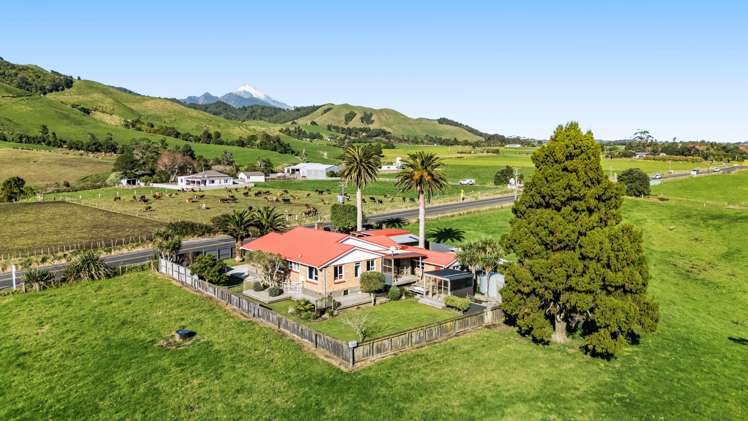 1606 South Road Oakura_31