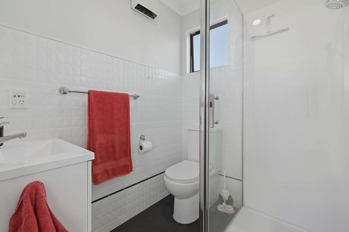 64B Sixteenth Avenue_4