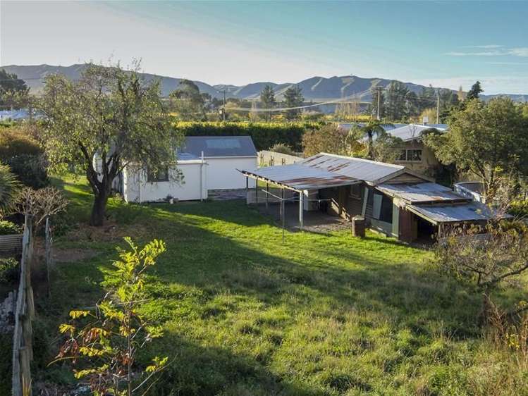 11 Nursery Lane Seddon_1