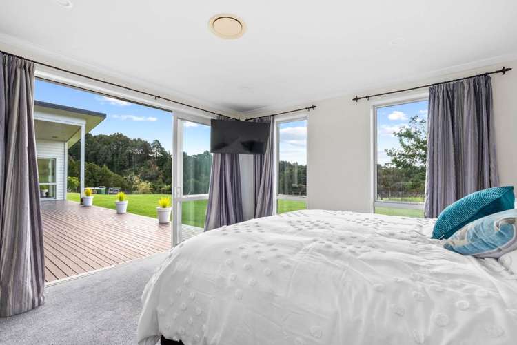 160 Gray Road Kamo_10