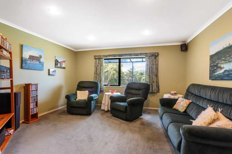 122 Parker Road Oratia_10